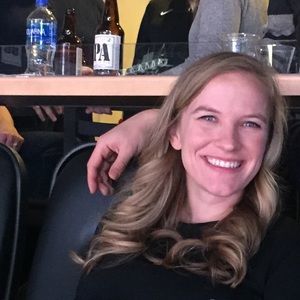 Meet your Posher, Elizabeth